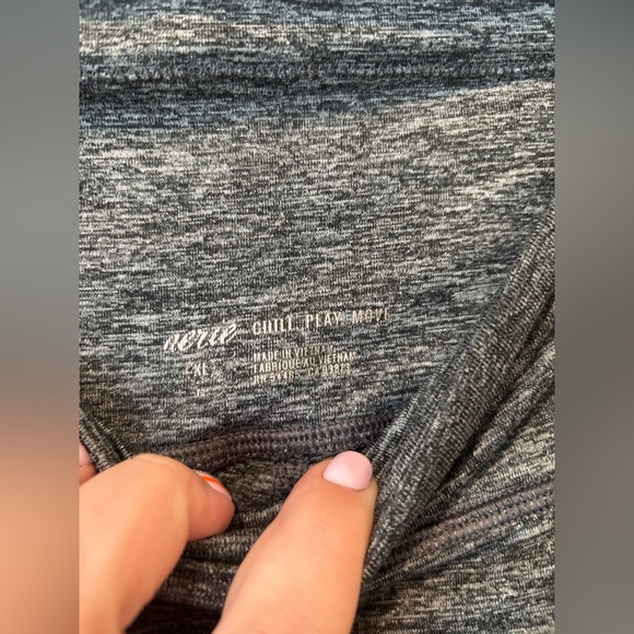 2 pairs of Aerie gray leggings with side pockets size XL - Picture 11 of 15